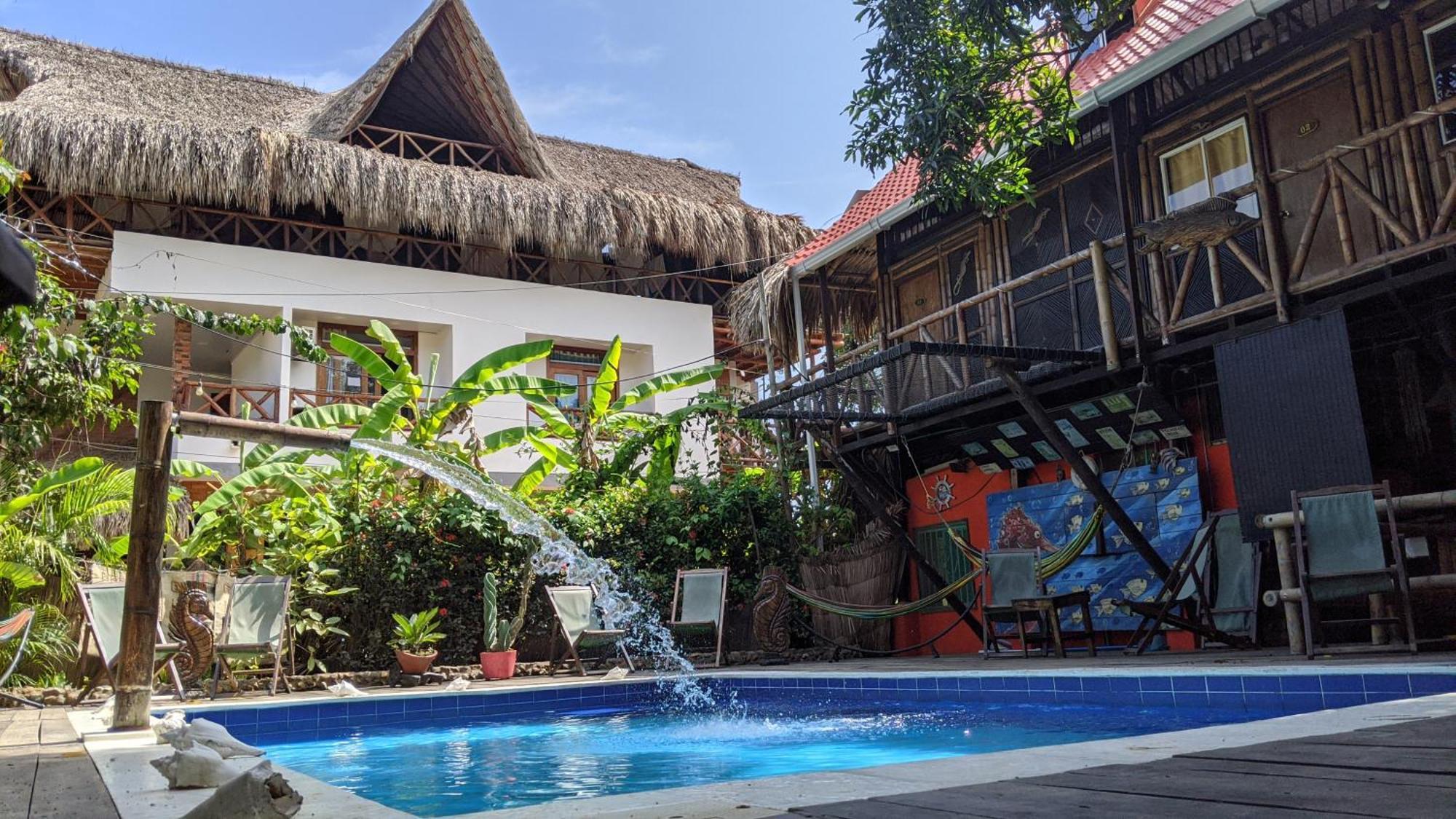 La Natura Hostel & Pool Palomino Buitenkant foto